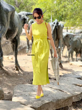 Load image into Gallery viewer, Aria dress in linen
