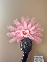 Load image into Gallery viewer, Pink feather hat princess style
