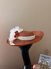 Load image into Gallery viewer, Queen Brown Ivory hat
