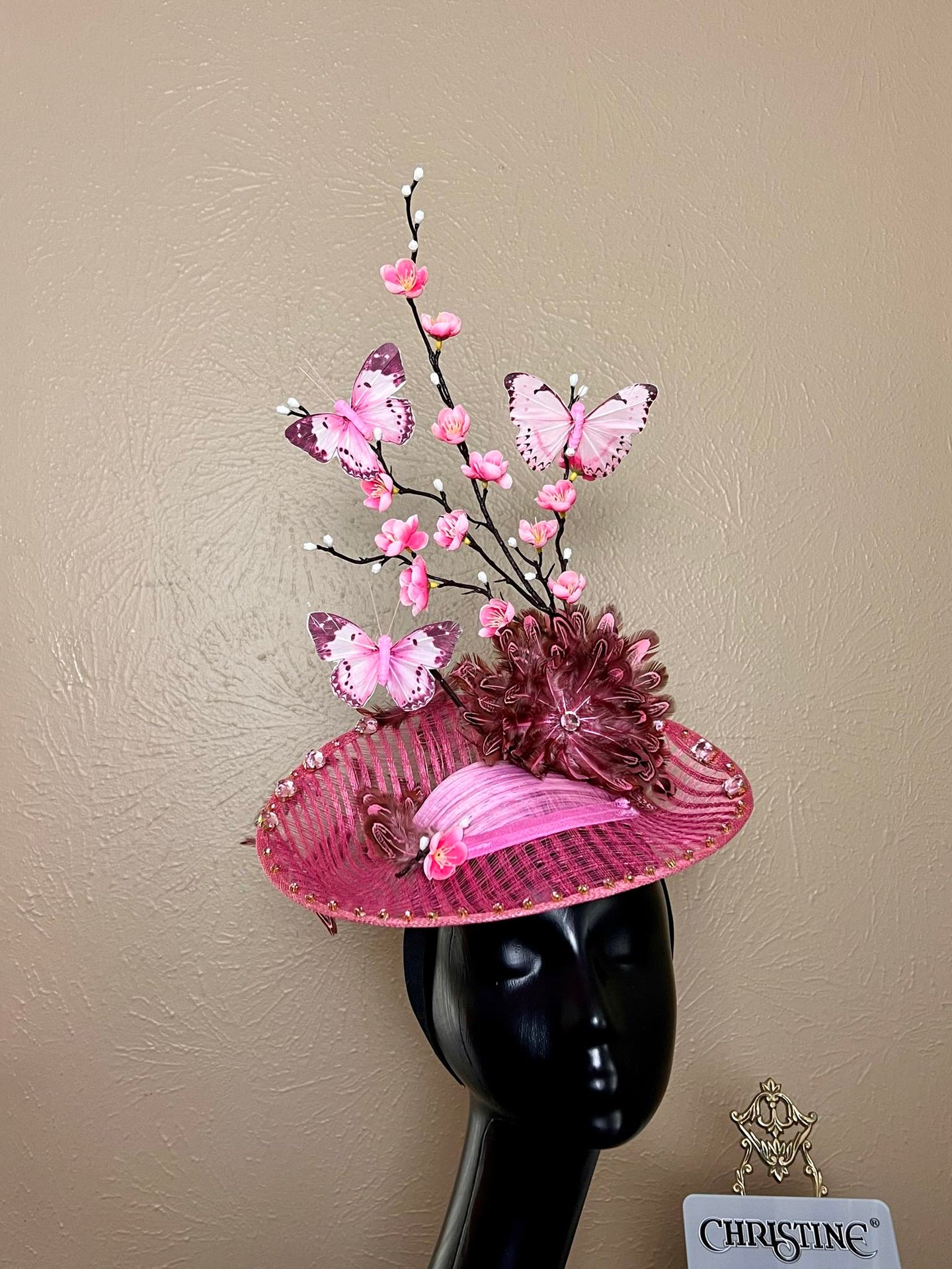 Pink crown hat
