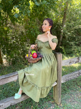Load image into Gallery viewer, Belle Dress in linen
