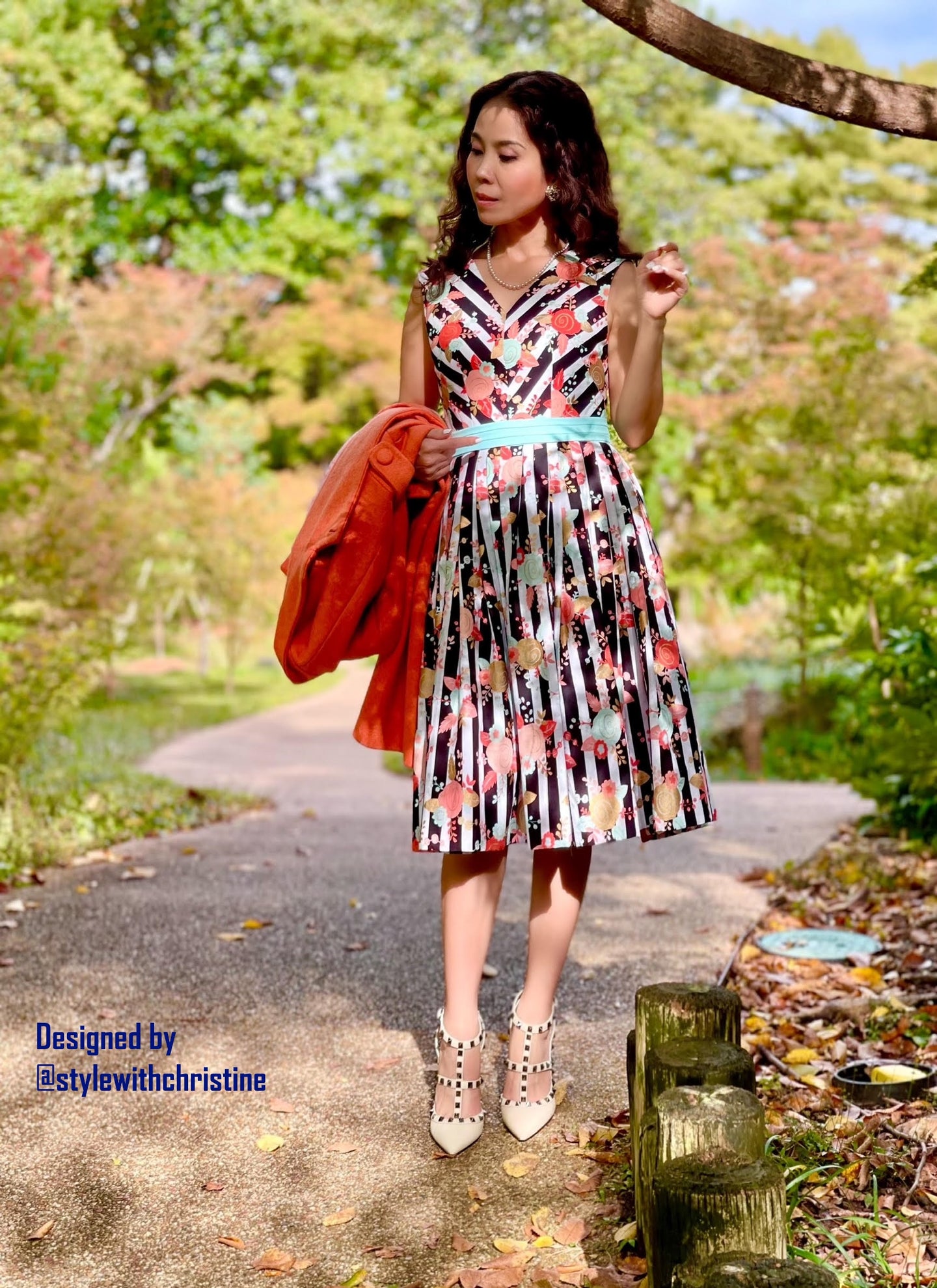Cici dress in plaid bloom flowers