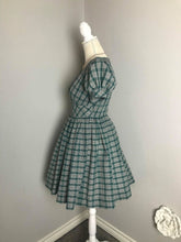 Load image into Gallery viewer, Angela Dress in Green tartan linen size S - Shop women style vintage, Audrey Hepburn jackets online -Christine
