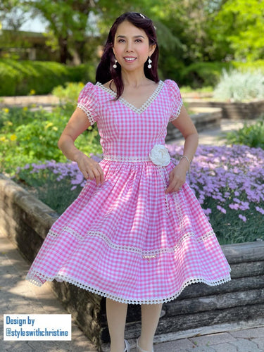 Elisa Dress in Gingham pink linen - Shop women style vintage, Audrey Hepburn jackets online -Christine