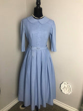 Load image into Gallery viewer, Kennedy Dress in Linen - Shop women style vintage, Audrey Hepburn jackets online -Christine
