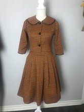 Load image into Gallery viewer, Lisa Collar suit in Tweed Fall plaid patterns - Shop women style vintage, Audrey Hepburn jackets online -Christine
