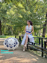 Load image into Gallery viewer, Annie Dress in Polka dots - Shop women style vintage, Audrey Hepburn jackets online -Christine
