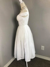 Load image into Gallery viewer, Caroline Dress in White cotton - Shop women style vintage, Audrey Hepburn jackets online -Christine
