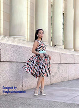 Load image into Gallery viewer, Cici dress in plaid bloom flowers
