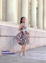 Load image into Gallery viewer, Cici dress in plaid bloom flowers size S
