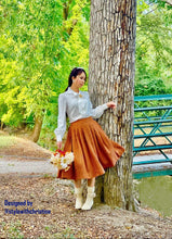 Load image into Gallery viewer, Lisa skirt Tweet Fall and white blouse in cotton
