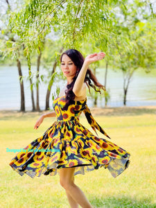 Suria dress in sunflower printed