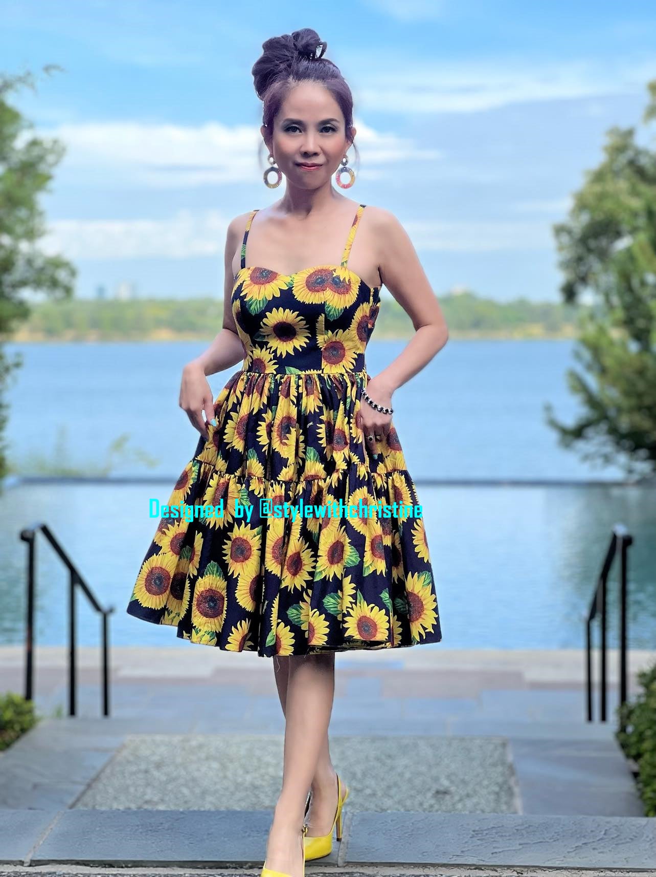 Suria dress in sunflower printed