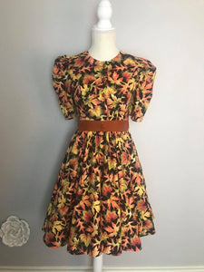 Abiel Dress in Maple leaf