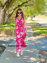 Load image into Gallery viewer, Kyo dress in flowers
