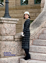 Load image into Gallery viewer, Jackie Collar set size XS
