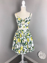 Load image into Gallery viewer, Julie skirt matching top in Lemon Print cotton size S - Shop women style vintage, Audrey Hepburn jackets online -Christine

