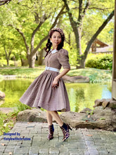 Load image into Gallery viewer, Ellie Dress in Tweed hoods Tooths Brown
