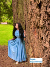 Load image into Gallery viewer, Kennedy Dress in Linen - Shop women style vintage, Audrey Hepburn jackets online -Christine
